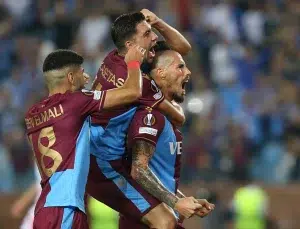 Trezeguet şov yaptı! Trabzonspor Kızılyıldız’ı devirdi