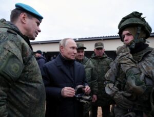 Putin’den orduya çağrılanların hazırlık sürecine denetleme