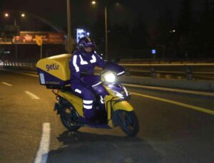 Bakan Varank’ın motosikletli yılbaşı mesaisi