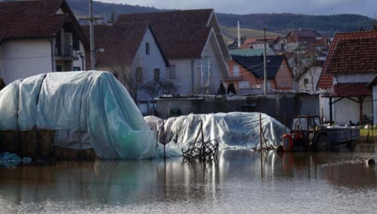 Bosna Hersek ve Sırbistan’da şiddetli yağış sonrası sel