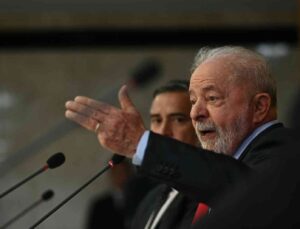 Brezilya Devlet Başkanı Lula, Planalto Sarayı’ndaki görevlileri isyancılara yardımla suçladı