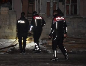 Erzincan polisi suçlulara göz açtırmıyor; Aranması olan 35 şüpheli yakalandı