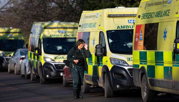 İngiltere’de ambulans çalışanlarından yeni grev dalgası