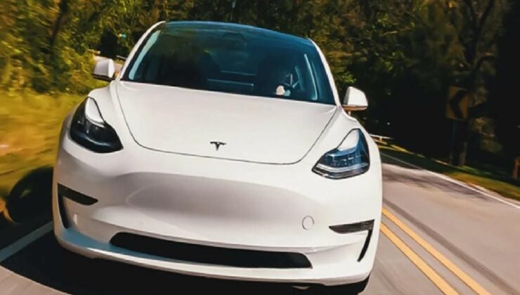 Tesla, ABD’de en çok lüks otomobil satan marka oldu