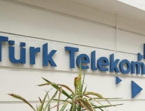 Türk Telekom CEO’su Ümit Önal: Türkiye Yüzyılı’na fiber altyapıyla giriyoruz