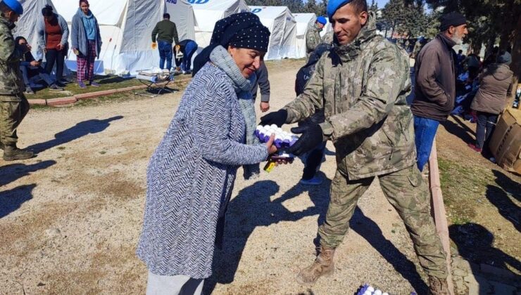 7’nci Komando Tugayı Gaziantep’te çadır kurmaya devam ediyor