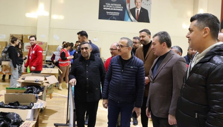 AK Parti İzmir İl Başkanı Sürekli: “147 tır bölgeye gönderildi”