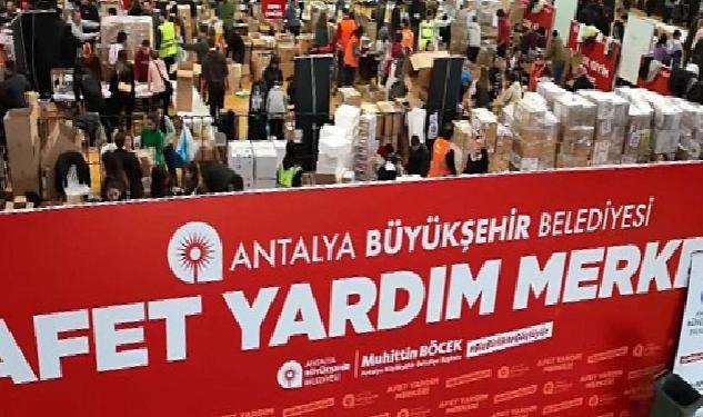Antalya Büyükşehir Belediyesi depremzedeleri yalnız bırakmıyor