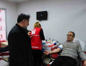Artuklu Üniversitesinin deprem destek çalışmaları kan bağışıyla sürüyor