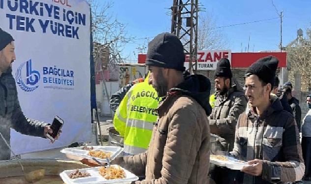 Bağcılar Belediyesi’nden deprem bölgesinde 12 bin kişiye 3 öğün sıcak yemek