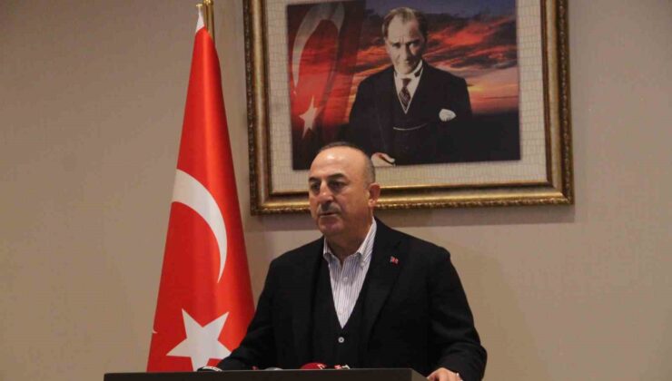 Bakan Çavuşoğlu: “36 ülkeden 3 bin 319 arama kurtarma personeli sahada”