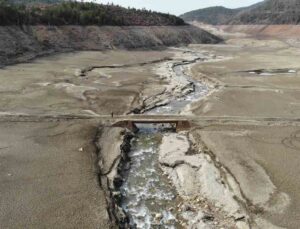 Bursa’nın 20 günlük suyu kaldı… Nilüfer Barajı şu anda bomboş