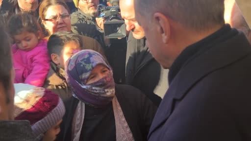 Cumhurbaşkanı Erdoğan, Kahramanmaraş’ın Pazarcık ilçesinde depremzedelerle bir araya geldi