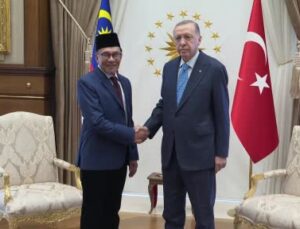 Cumhurbaşkanı Erdoğan Malezya Başbakanı Enver İbrahim’i kabul etti