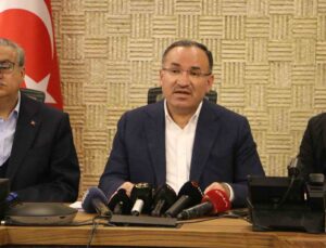 (Düzeltme) Adalet Bakanı Bozdağ: “Diyarbakır’da 397 kişi vefat etti”