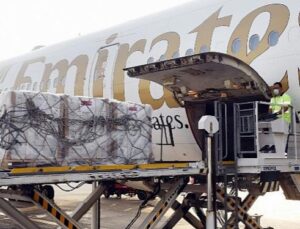 Emirates, Türkiye ve Suriye’deki depremzedelere acil yardım taşımak için insani hava köprüsü kuruyor