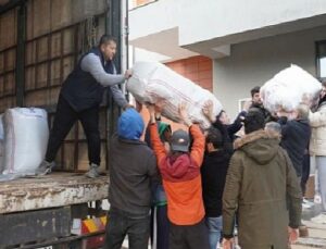 EÜ’de toplanan ayni yardımlar deprem bölgesine gönderilmeye devam ediyor