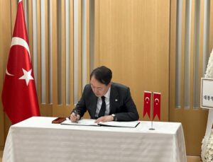 Güney Kore Devlet Başkanı Yeol, Türkiye Seul Büyükelçiliği’ne taziyelerini sundu