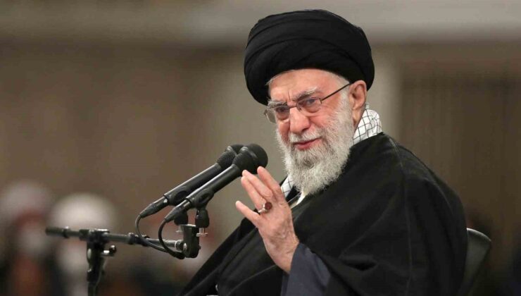 İran dini lideri Hamaney: “Türkiye ve Suriye’deki deprem tüm Müslümanları ilgilendirir”