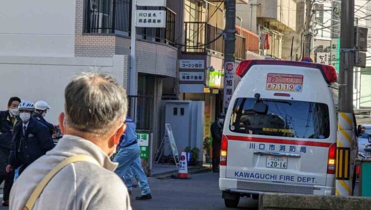 Japonya’da postanede bıçaklı saldırı: 2 yaralı