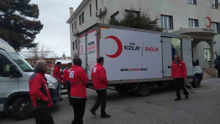 Kızılay deprem bölgesine Mobil Sağlık araçları gönderiyor