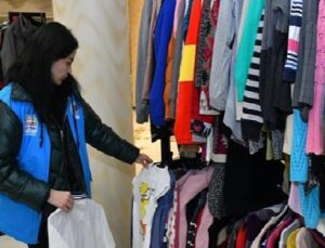 Mersin Yenişehir Belediyesi Mersin’e gelen afetzedeler için giysi evi kurdu
