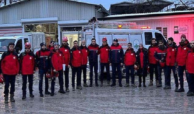 Osmangazi’den 38 kişilik arama kurtarma ekibi yola çıktı