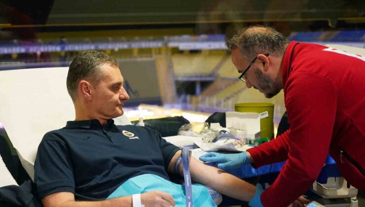 (Özel haber) Fenerbahçe Kadın Voleybol Takımı, kan bağışı yaptı