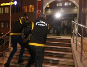 Bursa’da 2 kişiyi öldürdü, cesetlerden birini bagajına koyduğu otomobille İstanbul’da yakalandı