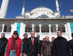 Cumhurbaşkanı Erdoğan, Levent’teki Barbaros Hayrettin Paşa Camii’nde incelemelerde bulundu