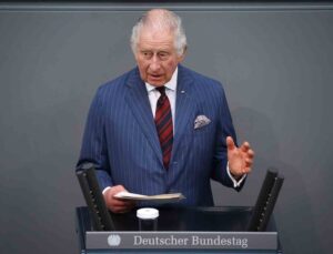 İngiltere Kralı III. Charles Almanya Federal Meclisi’ne hitap etti: “Avrupa’nın güvenliği tehdit altında”