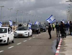 İsrail’de Ben Gurion Havalimanı’nda uçuşlar durduruldu