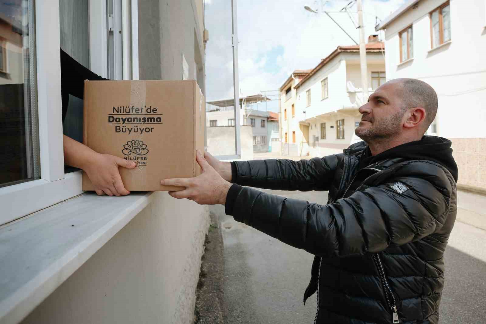 nilufer belediyesinden binlerce haneye erzak destegi 0b7b360