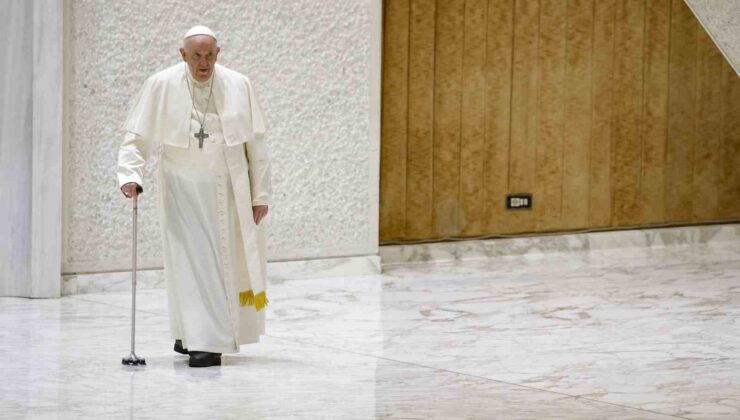 Papa Francis, sağlık kontrolü için hastaneye gitti