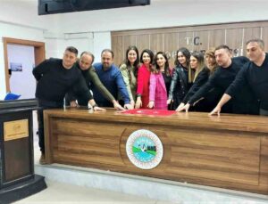 Sinop Belediyesi’nde 15 memur kadroya alındı