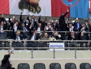 Trabzonspor’da Ahmet Ağaoğlu ile yönetim kurulu mali ve idari yönden ibra edildi