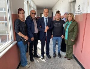 AK Parti’li görme engelli milletvekili adayı Cemal Donat esnaf ve STK’ları ziyaret etti