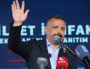 CHP, İzmir’de milletvekili adaylarını tanıttı