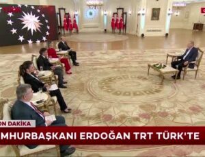 Cumhurbaşkanı Erdoğan: “Benim yurt dışındaki vatandaşım Kandil’deki mesajları onlara iletilmesi lazım ki cevabını verebilsin. Benim milletim buna Cumhur’un masası diyemez”
