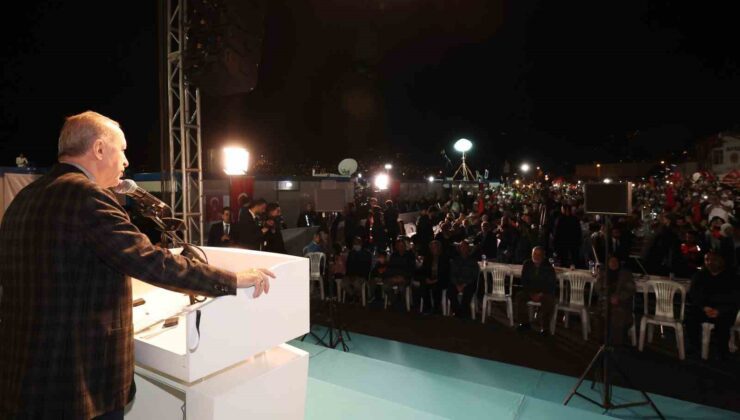 Cumhurbaşkanı Erdoğan: “Karanlık pazarlıklarını örtmek için durduk yere etnik köken tartışması açıyorlar”