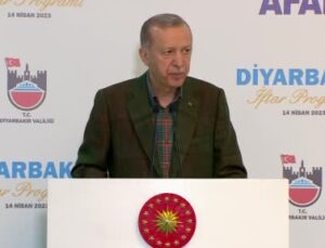 Cumhurbaşkanı Erdoğan: “Milletimiz deprem yıkıntılarında üzerinde siyaset yapanları, siyasi rant elde etme peşinde koşanları gayet iyi biliyor”