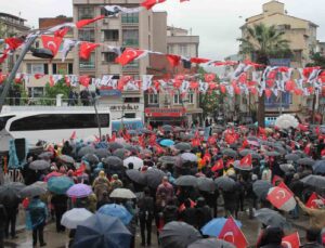 Ekrem İmamoğlu, Biga’da ‘Halk Buluşması’nda vatandaşlara seslendi