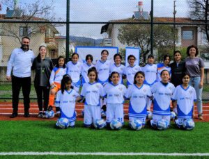 Erzincan’da kızların futbol tutkusu artıyor