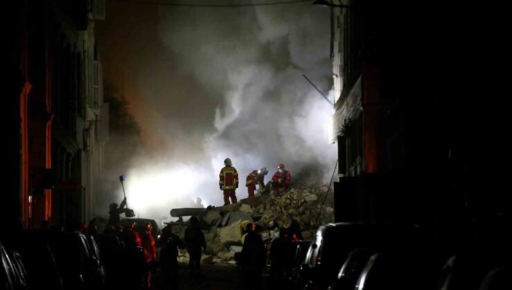Fransa’da çöken binanın enkazında 2 kişinin cansız bedeni bulundu