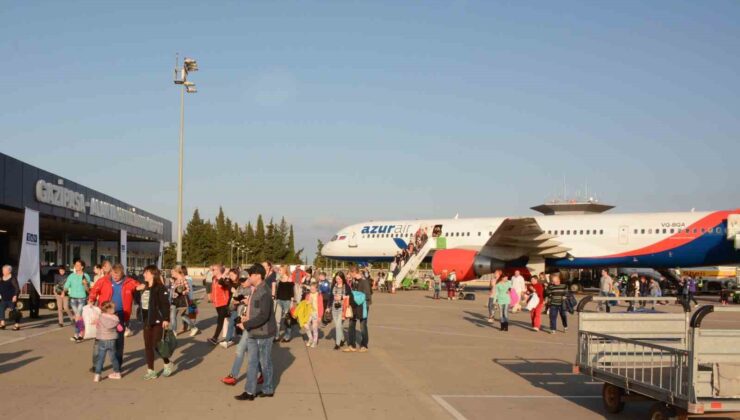 Gazipaşa Havalimanı’nı 3 ayda 106 bin 382 yolcu kullandı