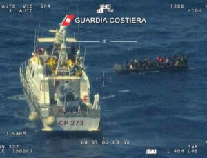İtalya’da düzensiz göçmen akını nedeniyle OHAL ilan edildi