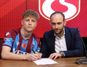 Kütahyalı Muhammed Mustafa Pınarcı, Trabzonspor forması ile profesyonel oldu