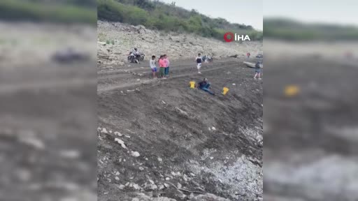 Meksika’da kuraklığın vurduğu gölde binlerce balık telef oldu
