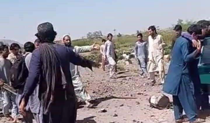 Pakistan’da bombalı saldırı: 2 ölü, 4 yaralı