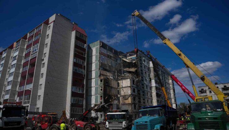 Rusya’nın Ukrayna’da binaları vurduğu saldırılarda ölü sayısı 18’e yükseldi